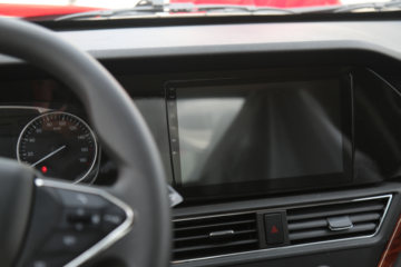 ������Խ��D5 PLUS ������ 2.0L 122���� CNG 3.935�׵�����ʽС��(SC5031XXYUFD61CNG)ͼƬ