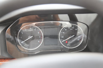 ������Խ��D5 PLUS ������ 2.0L 122���� CNG 3.935�׵�����ʽС��(SC5031XXYUFD61CNG)ͼƬ