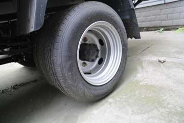 ������Խ��D5 PLUS ������ 2.0L 122���� CNG 3.935�׵�����ʽС��(SC5031XXYUFD61CNG)ͼƬ