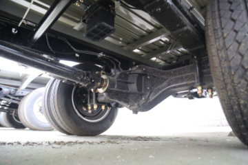 ������Խ��D5 PLUS ������ 2.0L 122���� CNG 3.935�׵�����ʽС��(SC5031XXYUFD61CNG)ͼƬ