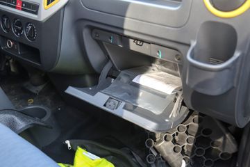 ����;�� T5 1.6L 122���� ���� 3.5�׵�������С��(EQ1031S16QCC)ͼƬ