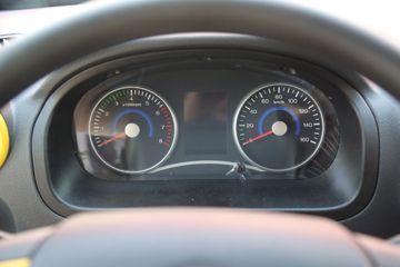 ����;�� T5 1.6L 122���� ���� 3.5�׵�������С��(EQ1031S16QCC)ͼƬ