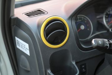 ����;�� T5 1.6L 122���� ���� 3.5�׵�������С��(EQ1031S16QCC)ͼƬ