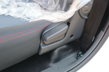 ����;�� T5 1.6L 122���� ���� 3.5�׵�������С��(EQ1031S16QCC)ͼƬ