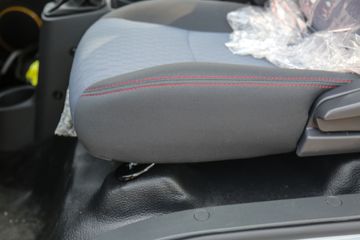 ����;�� T5 1.6L 122���� ���� 3.5�׵�������С��(EQ1031S16QCC)ͼƬ