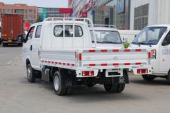 长安跨越者D5 PLUS 舒适型 2.0L 122马力 CNG 3.05米双排栏板小卡(CKS1032D5FS61NG)