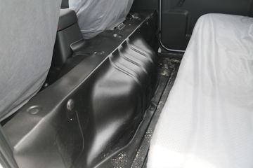 ������Խ��D5 PLUS ������ 2.0L 122���� CNG 3.05��˫������С��ͼƬ