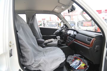 ������Խ��D5 PLUS ������ 2.0L 122���� CNG 3.05��˫������С��ͼƬ