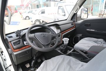 ������Խ��D5 PLUS ������ 2.0L 122���� CNG 3.05��˫������С��ͼƬ