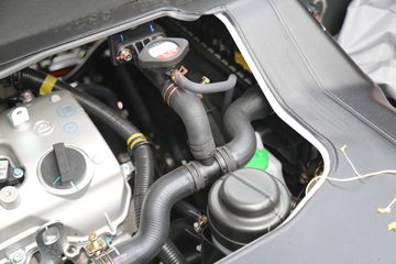 ������Խ��D5 PLUS ������ 2.0L 122���� CNG 3.05��˫������С��ͼƬ