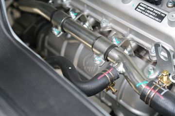 ������Խ��D5 PLUS ������ 2.0L 122���� CNG 3.05��˫������С��ͼƬ