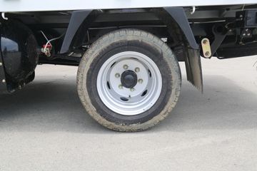 ������Խ��D5 PLUS ������ 2.0L 122���� CNG 3.05��˫������С��ͼƬ