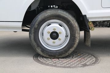 ������Խ��D5 PLUS ������ 2.0L 122���� CNG 3.05��˫������С��ͼƬ