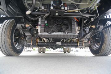 ������Խ��D5 PLUS ������ 2.0L 122���� CNG 3.05��˫������С��ͼƬ