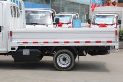 长安跨越者D5 PLUS 舒适型 2.0L 122马力 CNG 3.05米双排栏板小卡(CKS1032D5FS61NG)