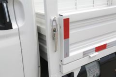 长安跨越者D5 PLUS 舒适型 2.0L 122马力 CNG 3.05米双排栏板小卡(CKS1032D5FS61NG)
