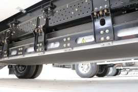 五十铃EVM100&nbsp;电动冷藏车底盘图片