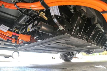Զ�� E6 3.7T 5.45�״��綯�����ػ���50.23kWhͼƬ