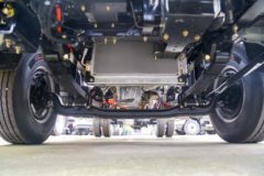 大运 祥龙 EX5r 4.5T 4.12米单排插电式增程混合动力仓栅式轻卡(CGC5046CCYBSHEV734F)17.52kWh