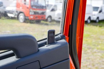 ���� ����W15 102���� 4X2 3.05����ж��(��ɫ)ͼƬ