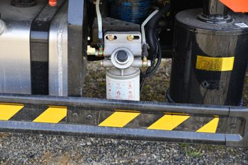 ���� ����W15 102���� 4X2 3.05����ж��(��ɫ)ͼƬ