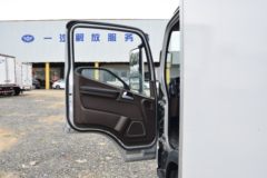 解放 领途 160马力 4X2 法士特8档 4.13米冷藏车 解放 领途 160马力 4X2 法士特8档 4.13米冷藏车