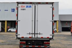 解放 领途 160马力 4X2 法士特8档 4.13米冷藏车 解放 领途 160马力 4X2 法士特8档 4.13米冷藏车