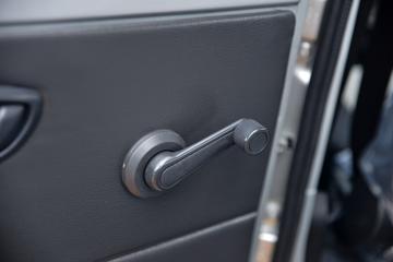 ����;�� T3 1.3L 91���� 2.21��˫������С��(��̥)(���յ�)(EQ1036D60Q4A)ͼƬ