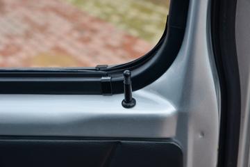 ����;�� T3 1.3L 91���� 2.21��˫������С��(��̥)(���յ�)(EQ1036D60Q4A)ͼƬ