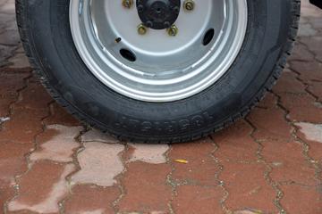 ����;�� T5 1.6L 122���� ���� 3.5�׵�������С��(EQ1033S16QCC)ͼƬ