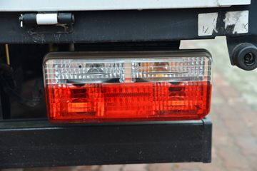 ; T5 ȿ 95 3.7׵С(EQ1041S16DC)ͼƬ