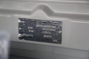 ���� ����������K6 ������ 2.0L 127���� CNG 4.17�׵��������Ῠ(EQ1030S3TNE)ͼƬ