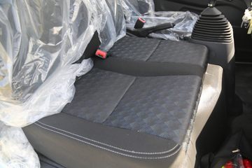 ���� ����������K6 ������ 2.0L 127���� CNG 4.17�׵��������Ῠ(EQ1030S3TNE)ͼƬ