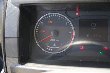 ���� ����������K6 ������ 2.0L 127���� CNG 4.17�׵��������Ῠ(EQ1030S3TNE)ͼƬ