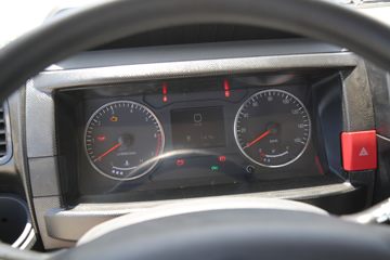 ���� ����������K6 ������ 2.0L 127���� CNG 4.17�׵��������Ῠ(EQ1030S3TNE)ͼƬ