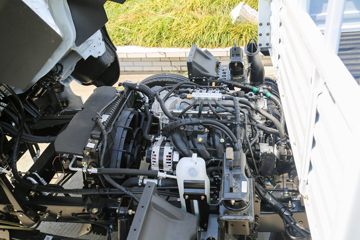 ���� ����������K6 ������ 2.0L 127���� CNG 4.17�׵��������Ῠ(EQ1030S3TNE)ͼƬ