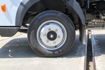 ���� ����������K6 ������ 2.0L 127���� CNG 4.17�׵��������Ῠ(EQ1030S3TNE)ͼƬ