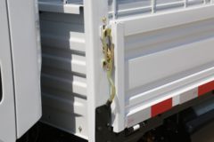 东风 凯普特星云K6 任吾行 2.0L 127马力 CNG 4.17米单排栏板轻卡(EQ1030S3TNE)