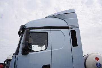 ���� ��ҫX5�ؿ� 500���� 6X4 LNGǣ����ͼƬ