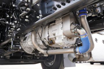 ���� ��ҫX5�ؿ� 500���� 6X4 LNGǣ����ͼƬ