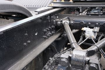 �ൺ��� JH6�ؿ� ����� 600���� 6X4 LNG�Զ���ǣ����(Һ��)(CA4250P25K2T1NE6A81)ͼƬ