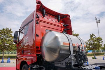 �ൺ��� JH6�ؿ� ����� 600���� 6X4 LNG�Զ���ǣ����(Һ��)(CA4250P25K2T1NE6A81)ͼƬ