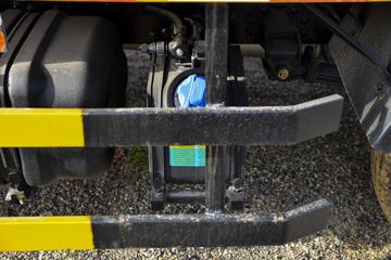 ���� ����F6 126���� 4X2 3.13����ж��(EQ3070D5EDF)ͼƬ