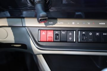 �������� ����HK 460���� 8X4 5.8����ж��(LZ3311H7FC1)ͼƬ