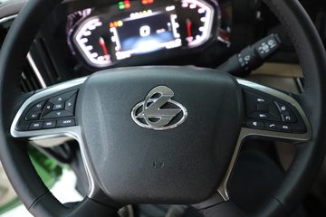 �������� ����HK 460���� 8X4 5.8����ж��(LZ3311H7FC1)ͼƬ