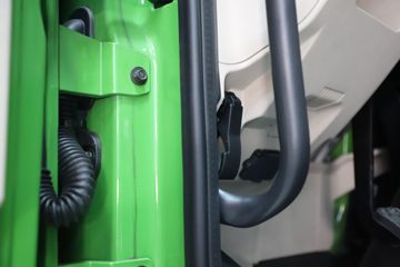 �������� ����HK 460���� 8X4 5.8����ж��(LZ3311H7FC1)ͼƬ