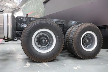 �������� ����HK 460���� 8X4 5.8����ж��(LZ3311H7FC1)ͼƬ