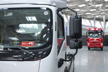 �������� ����L2V ���� 4.5T 4.165�׵���ȼ�ϵ����ʽ�Ῠ21.024kWhͼƬ