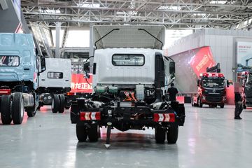 �������� ����L2V ���� 4.5T 4.165�׵���ȼ�ϵ����ʽ�Ῠ21.024kWhͼƬ