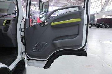 �������� ����L2V ���� 4.5T 4.165�׵���ȼ�ϵ����ʽ�Ῠ21.024kWhͼƬ